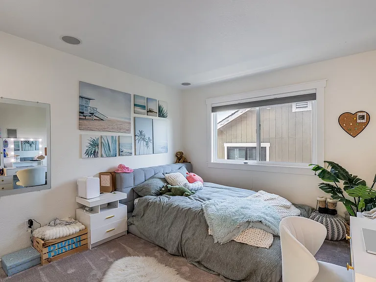 70 Mariani Ct — Photo 35