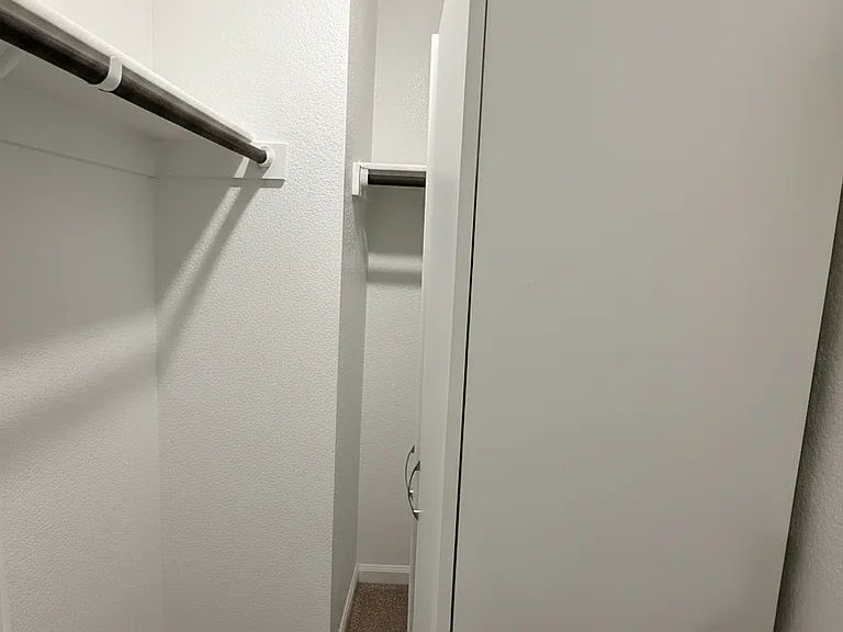 Kids Bedroom 1 - Walk-in Closet