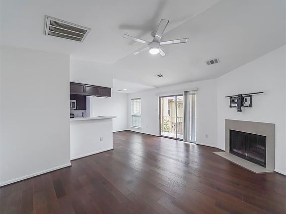 5th image of 11201 Lynbrook Dr APT 3108
