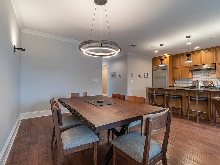 37 Henry St #401 — Photo 9