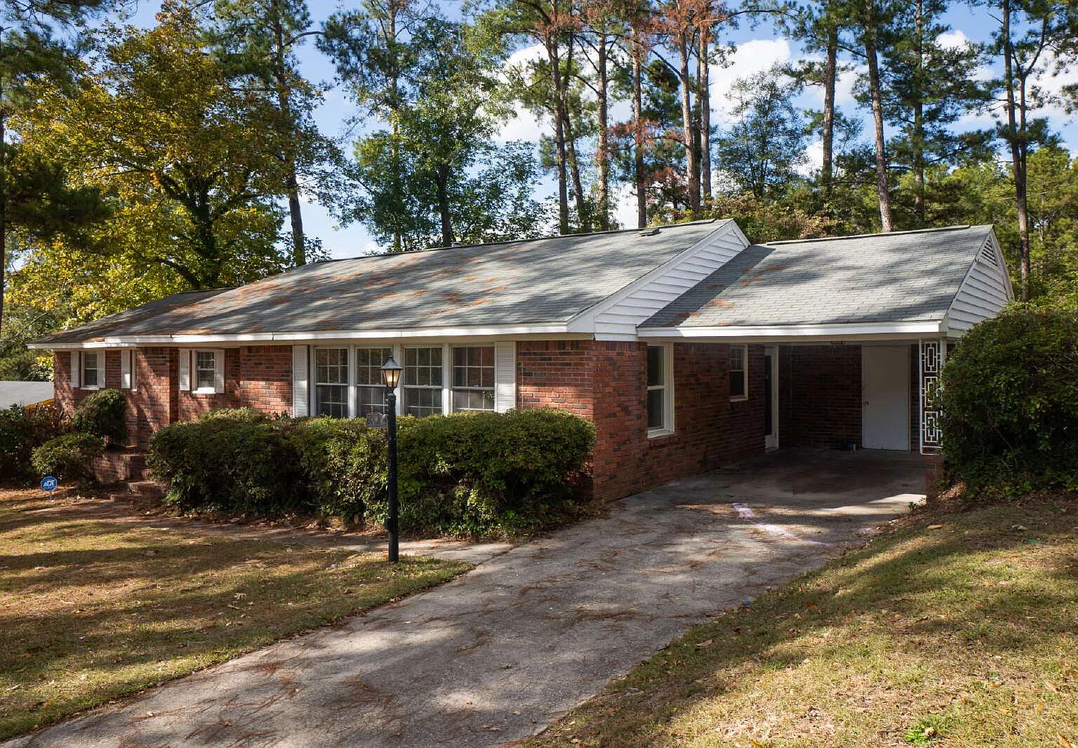 3 bed, 2.0 bath, 1821 sqft, $1,750 — Photo 1