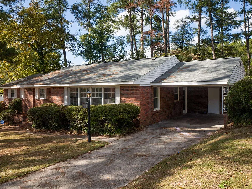 1009 Gardendale Dr