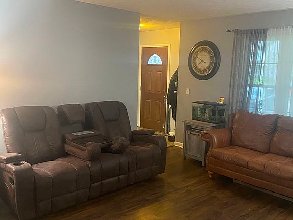 3rd image of 6328 Oak Tree Dr S