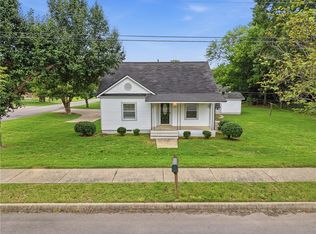 412 E H St, Russellville, AR 72801