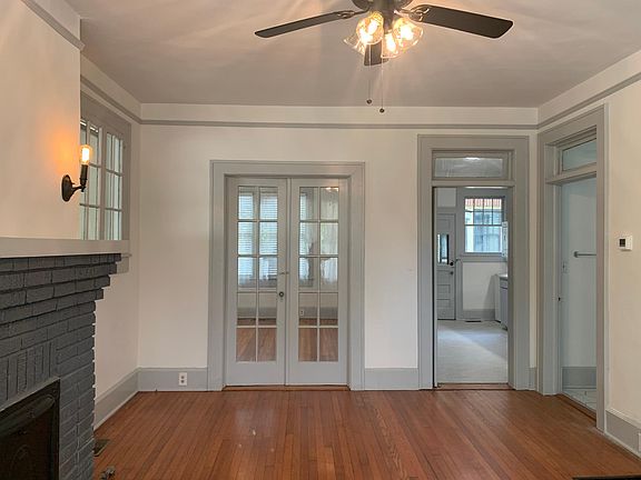 5th image of 2200 Marion St APT 1
