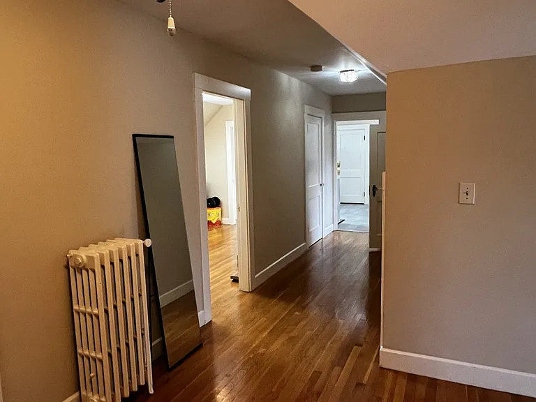 145 Sylvan St #5 — Photo 9