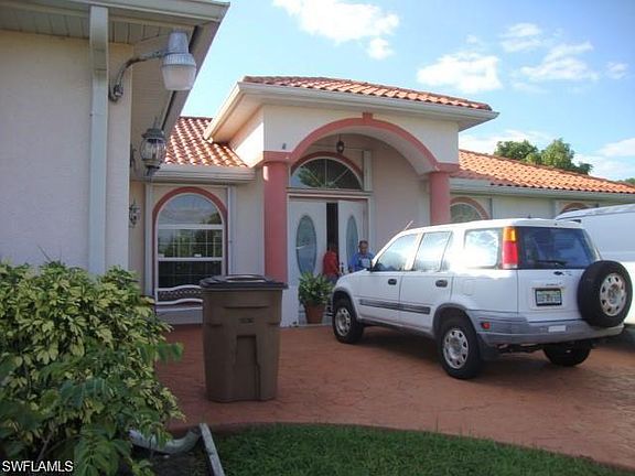 3rd image of 919 Sunniland Blvd