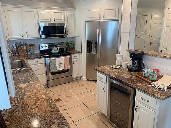 3rd image of 7453 Sunset Harbor Dr APT 2-212