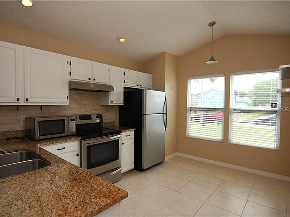 2nd image of 2818 Delcrest Ct #2