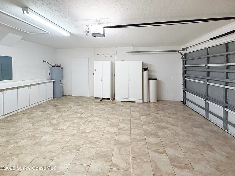 467 Sauders Rd SE — Photo 28