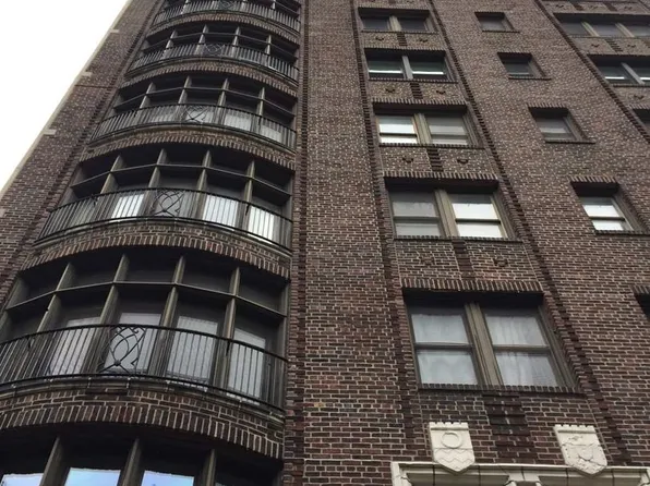 5421 S Cornell Ave #1, Chicago, IL 60615