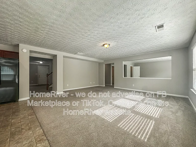 2613 Waterdale Rd SW — Photo 8
