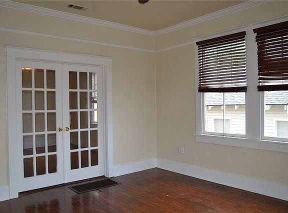 4th image of 2550 Clover St
