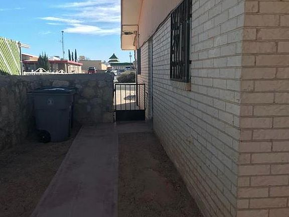 5th image of 11132 Sea View Dr