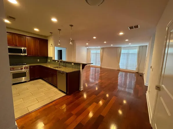 2 N Commerce Sq, Robbinsville, NJ