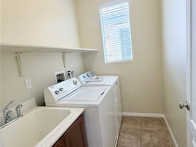 7312 W Mesa Vista Ave — Photo 34