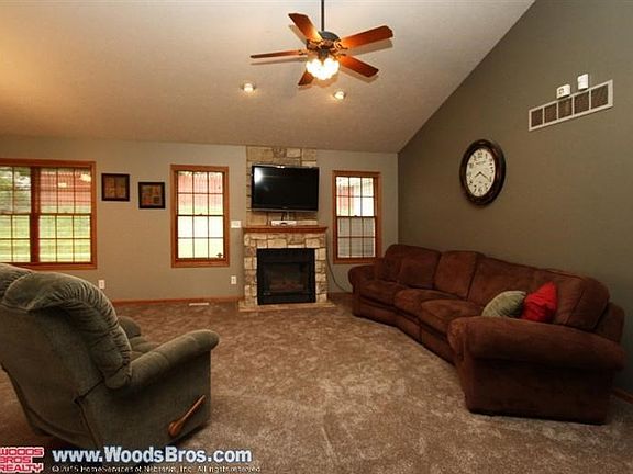 4th image of 2511 Nancy Dr