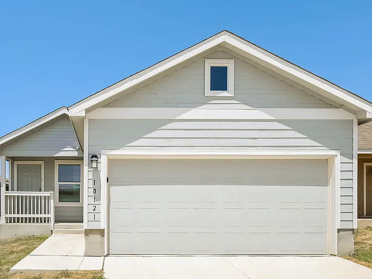 10121 Bridgton Ml — Photo 1