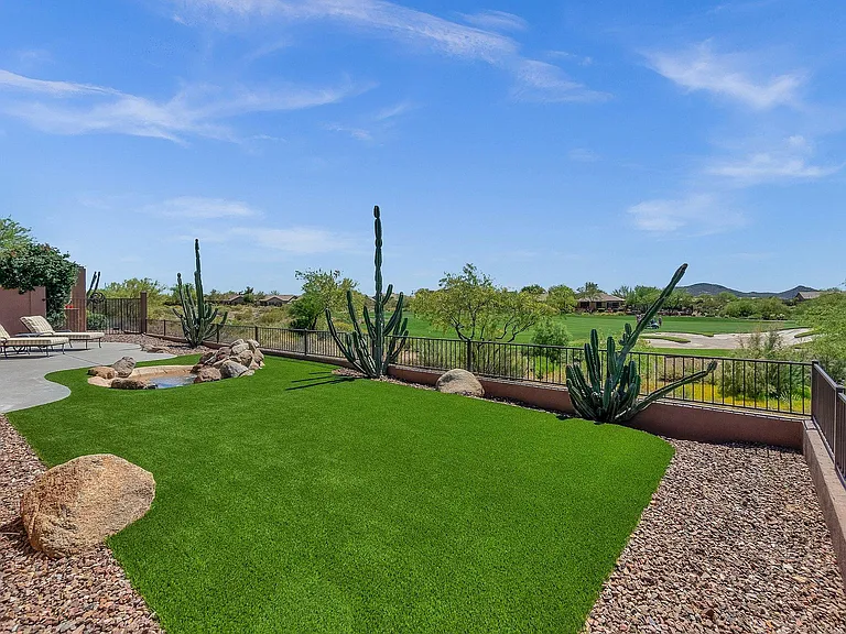 1715 W Ainsworth Dr — Photo 7