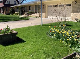 5906 Sunset Blvd, Mount Pleasant, WI 53406