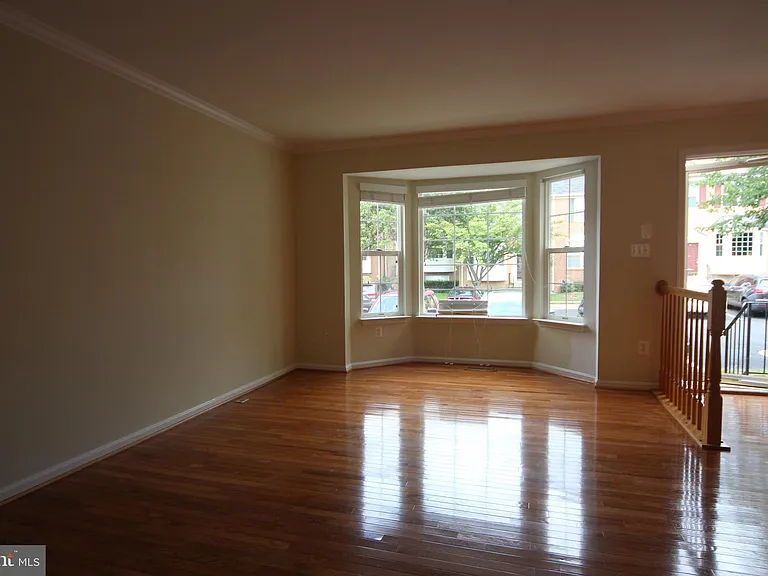 7491 Digby Grn — Photo 2