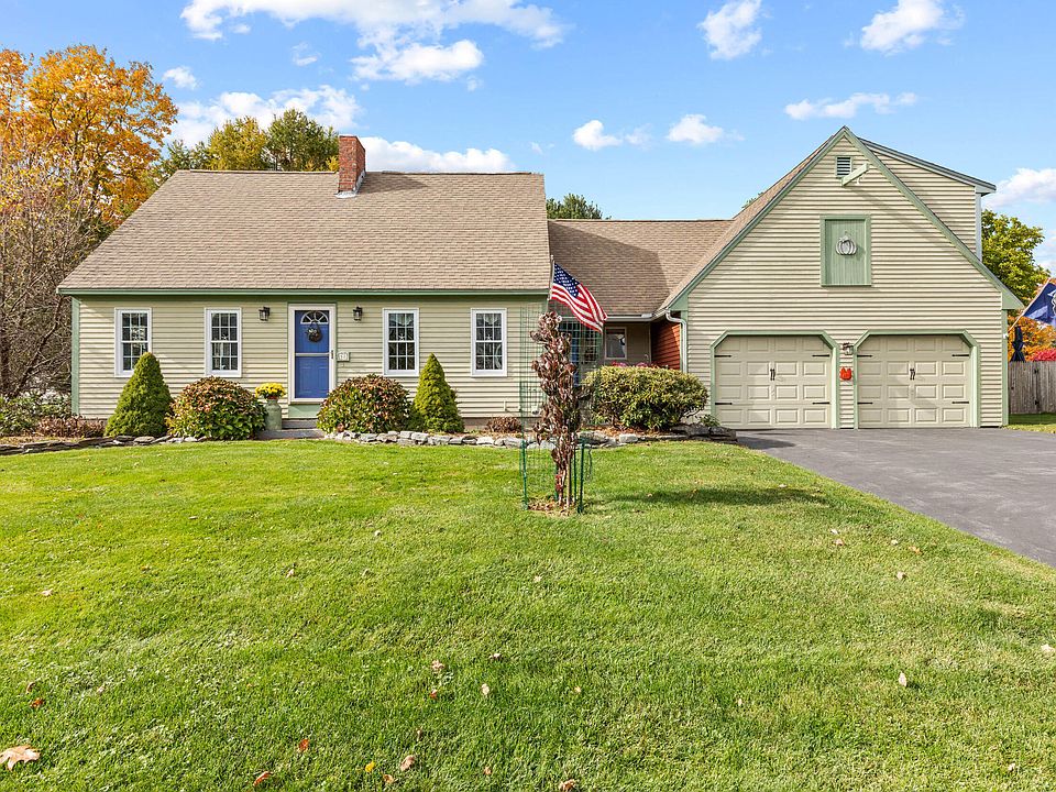 1st image of 52 Tamarack Drive