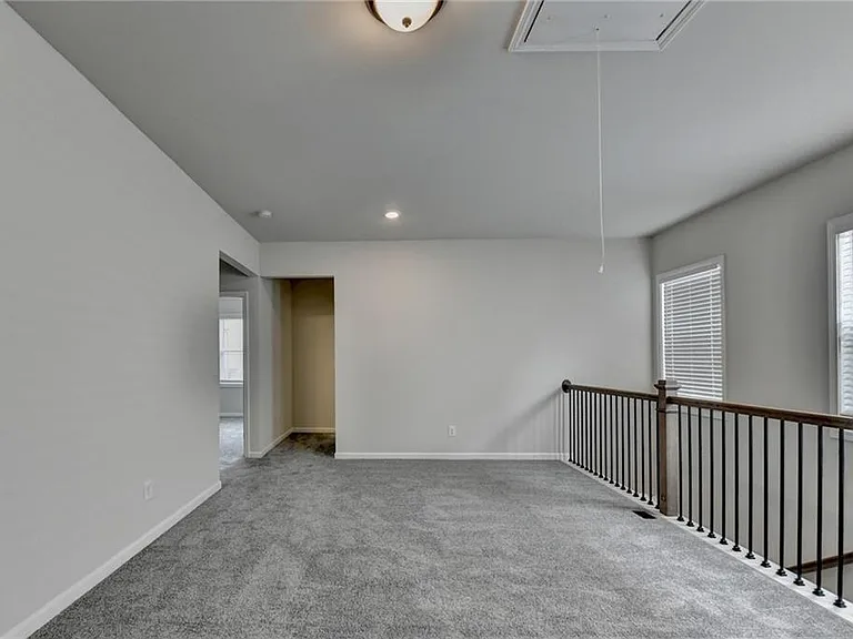 1854 Westfall Lndg — Photo 39