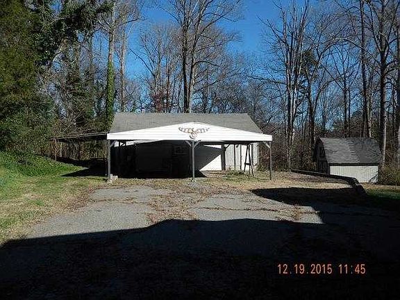 Detached Garage