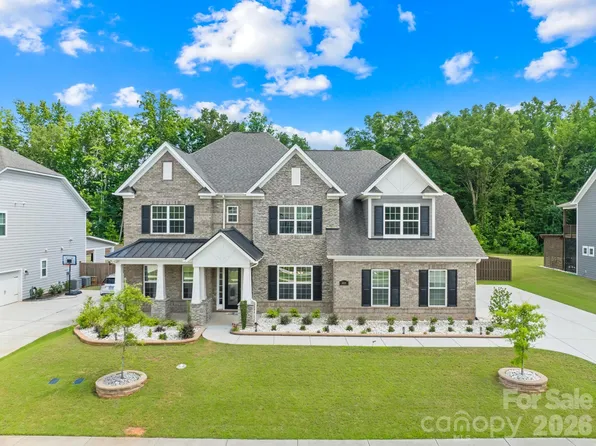 809 Brown Creek Dr, Matthews, NC 28104