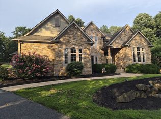 1380 Fox Hill Dr, Palmyra, PA