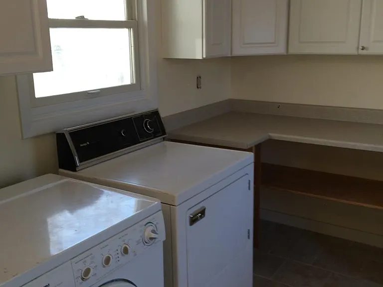 2328 N Franklin St — Photo 8