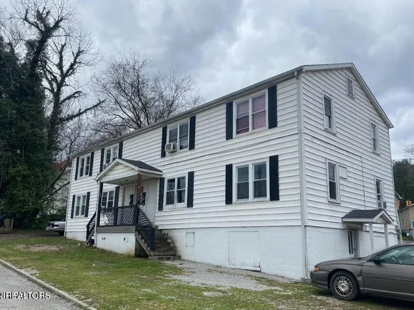 725 Chilhowee St, Harriman, TN 37748