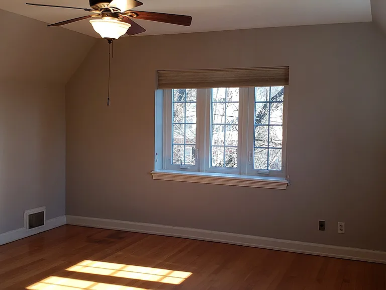 1910 Randolph St NE — Photo 9