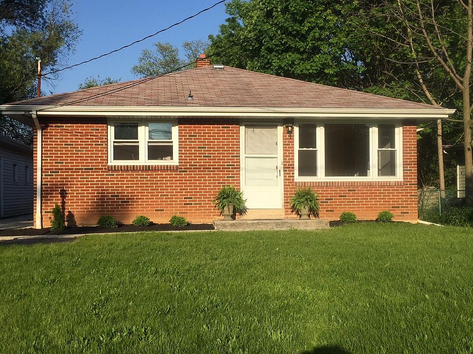 Charming front, new roof and windows!