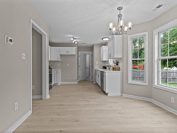 2nd image of 228 Bear Creek Dr