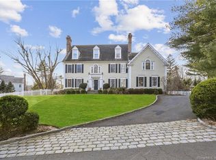 364 Smith Ridge Rd, New Canaan, CT 06840