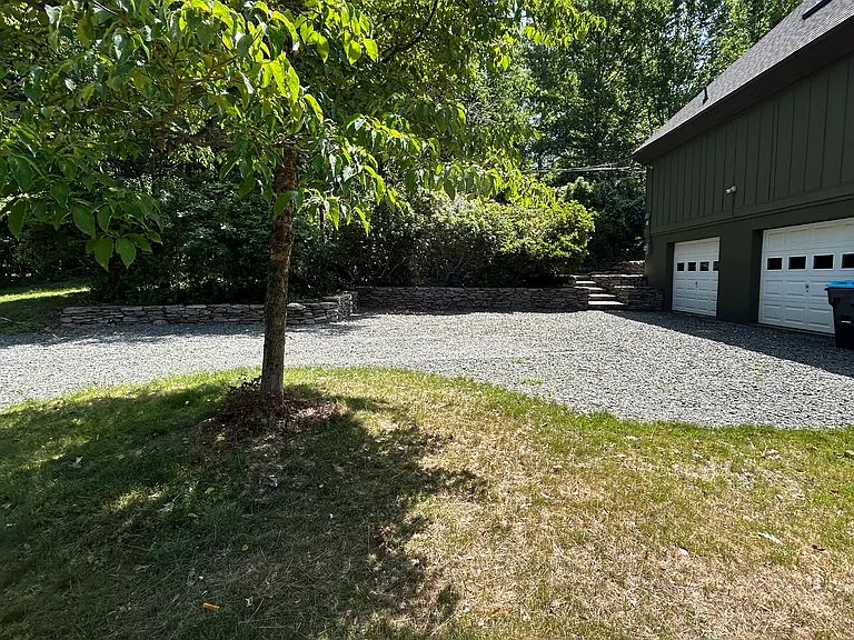 207 Fairview Rd — Photo 43