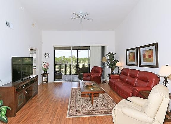 4th image of 4640 Turnberry Lake Dr Unit 404
