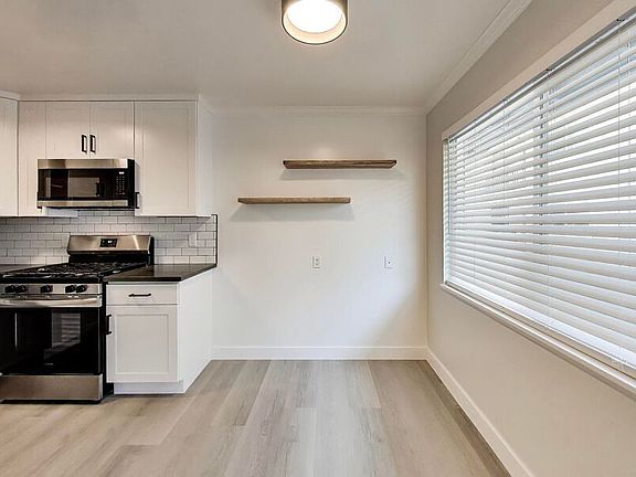 4th image of 1249 Oak Grove Ave APT 5
