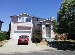 2094 Tokay St, Santa Rosa, CA 95404