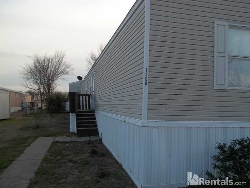 1st image of 1308 Venture Ln