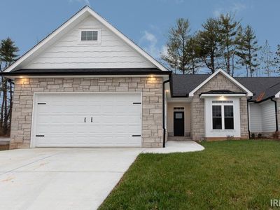 4216 S Red Pine Dr, Bloomington, IN, 47401