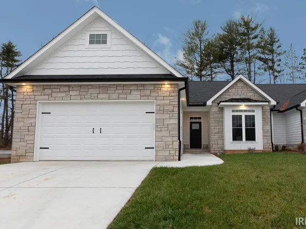 4217 S Red Pine Dr, Bloomington, IN 47401