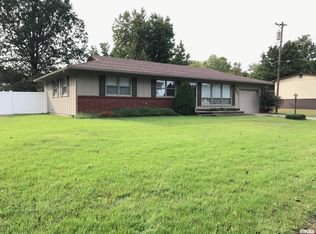 201 N Horrell Ave, West Frankfort, IL 62896