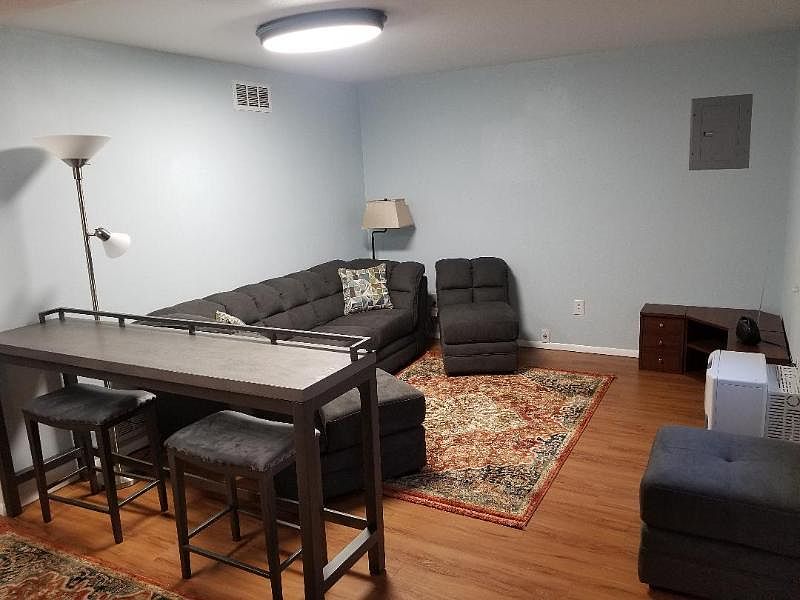 2nd image of 628 5th St #B