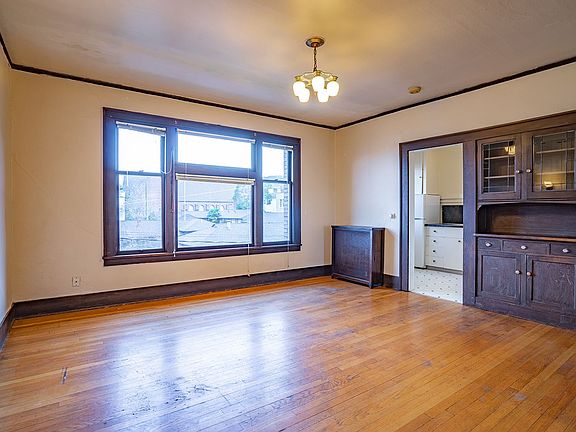 4th image of 1630 Boylston Ave #1-204