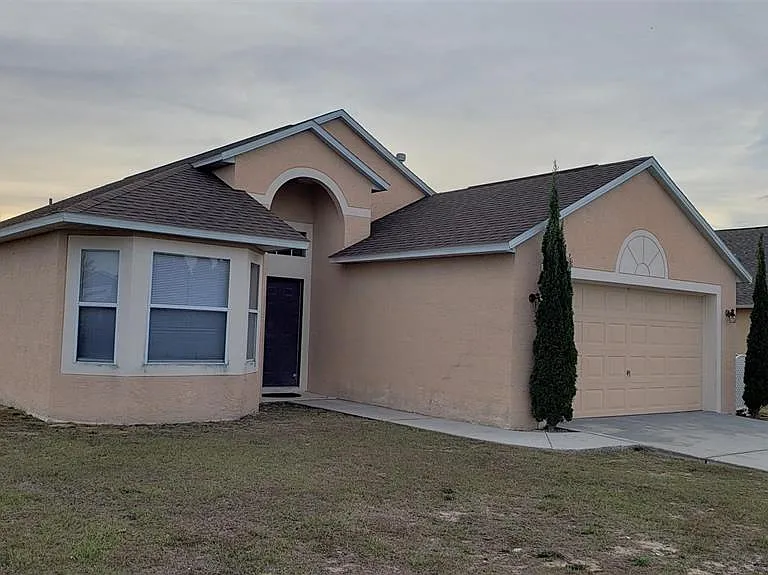 636 Majesty Dr — Photo 1