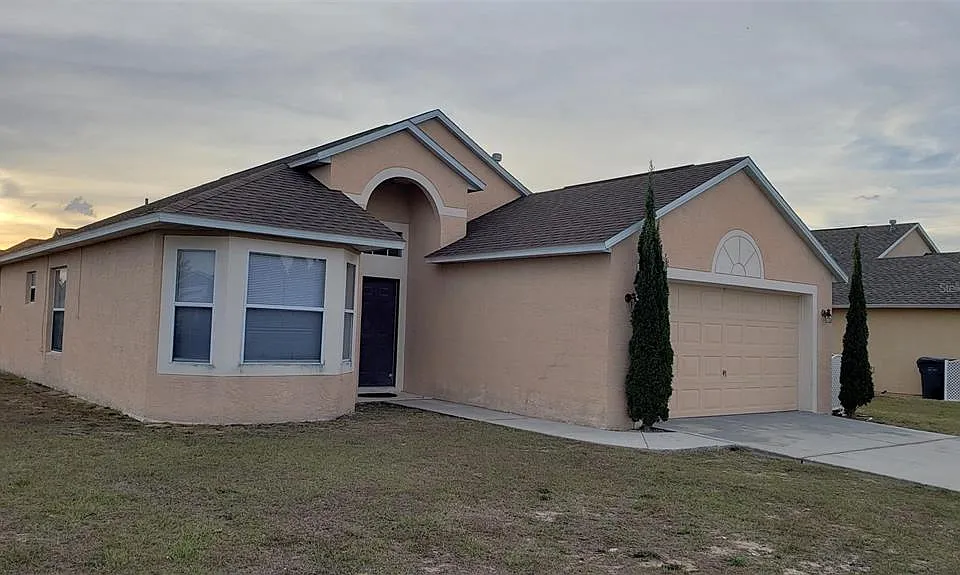 636 Majesty Dr