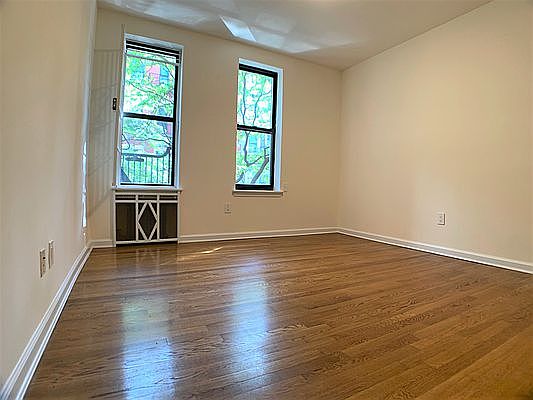 1st image of 355 W 51st St #82