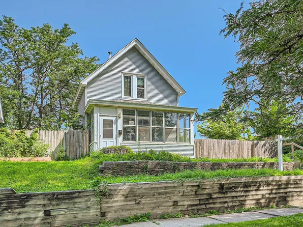 805 Orange Ave E, Saint Paul, MN 55106